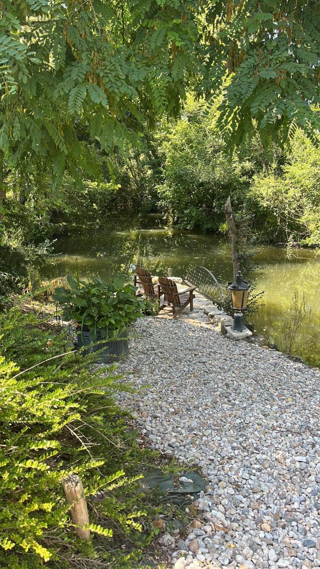Bed and Breakfast En Bord De Riviere Casseneuil Zewnętrze zdjęcie