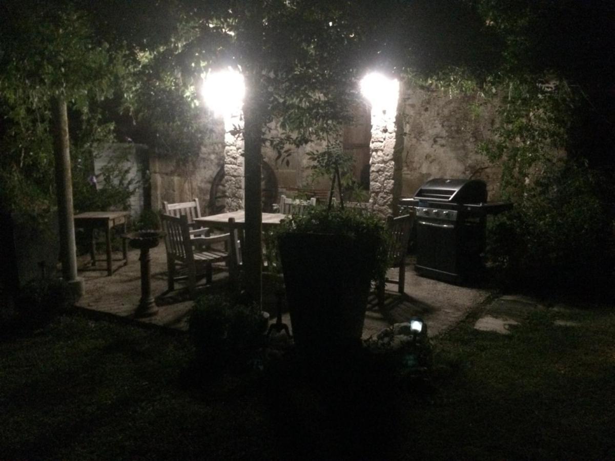 Bed and Breakfast En Bord De Riviere Casseneuil Zewnętrze zdjęcie